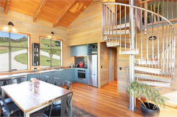 The Stables - Executive Country Living - Pohara