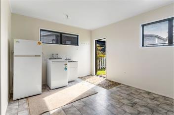 Relax on Linton (Bachcare) - Whangamata