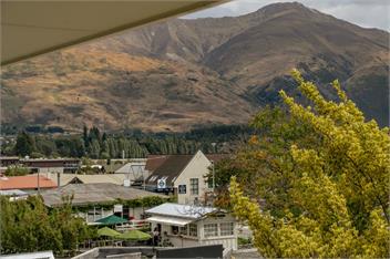 Alpine Escape (Bachcare) - Wanaka