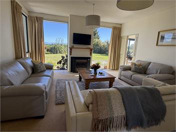 Killeigh House - Where Town Meets Country - Martinborough