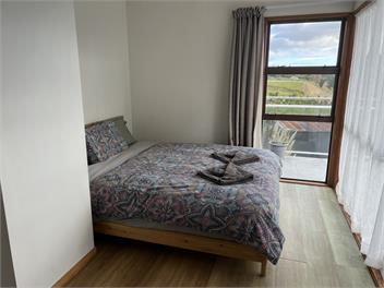 Super-sized family home, peaceful environment with stunning mountain views -