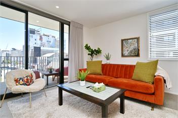 Christchurch CBD · Balcony · Walk Everywhere - 180 on Hereford - 