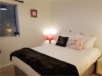 Central Lakeview Apartment - Queenstown