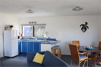 Oceanside Apartments 3 - The Bach at the Back - Opotiki