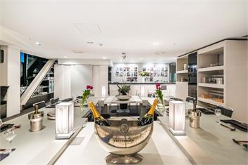 The Black Diamond  - Auckland