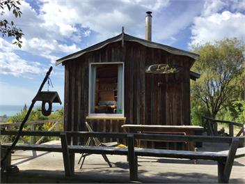 Larch Lodge - your ideal getaway! Private and relaxed - Oamaru
