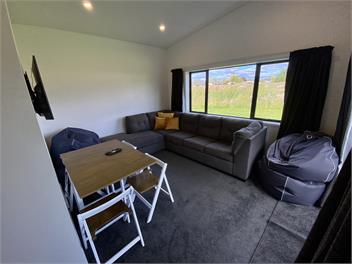 Blue Lake Holiday Home - FREE WIFI - Twizel