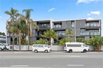 Rooftop Retreat (Bachcare) - Mt Maunganui