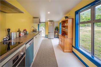 Matagouri Cottage (Bachcare) - Port Levy