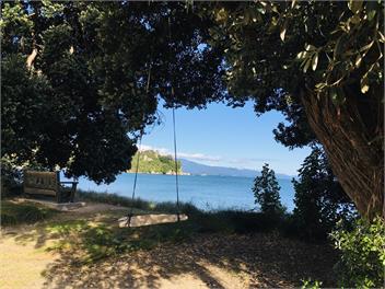 Walk Down the Drive to the Beach - Takaka