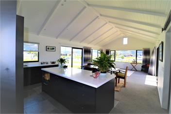 The Island, Whitianga Holiday House - Whitianga
