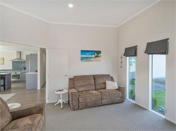 Hawk Hill Getaway (Bachcare) - Cooks Beach