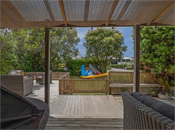 Kon Tiki Retreat (Bachcare) - Whiritoa