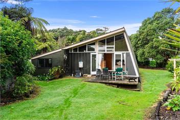 Pearl Magic (Bachcare) - Mangawhai