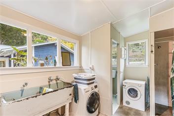 Fantail House Kaiuma Bay (Bachcare) - Havelock