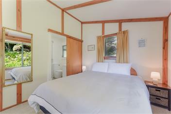 Finlay Waterfront (Bachcare) - Picton