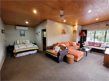 A Tairua Haven: Tranquil Getaway Near Town - Tairua
