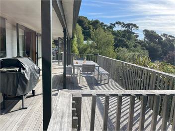 Picturesque Waikawa (Bachcare) - Picton