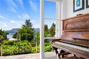 Kiwiana Bach (Bachcare) - Lake Tarawera