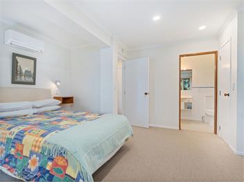 The Mount Paku Bach (Bachcare) - Tairua