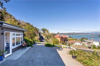 Oceanview Tiny Home - Whitianga
