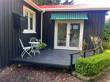 Fiordland Hideaway (Bachcare) - Te Anau