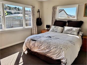 Golden Deck Getaway - Nelson