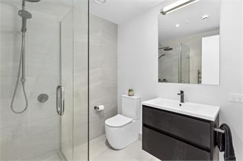 Wanaka Modern 2-Bed 2-Bath Apt - Wanaka