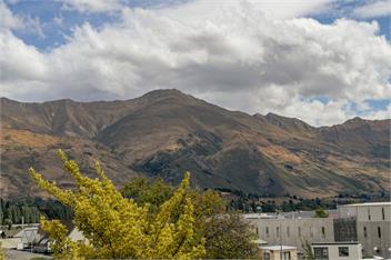 Alpine Escape (Bachcare) - Wanaka