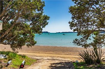 Te Uenga (Bachcare) - Parekura Bay