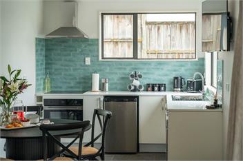 Pataka Lookout Apartment - 