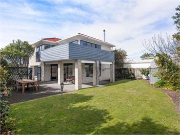 A TIME TO UNWIND IN WHANGAMATA-115B BARBARA AVENUE WHANGAMATA -