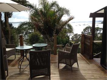 Absolute Waterfront Holiday House - Algies Bay