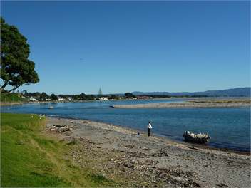 MAKETU SEA MAGIC "BACH RETREAT" - Maketu