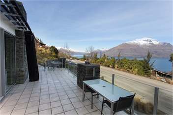Downtown Queenstown View Apartment - Queenstown