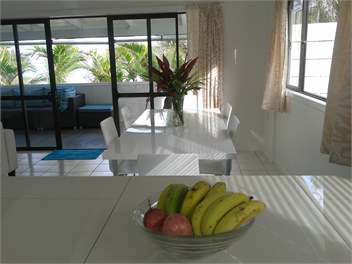 Tina's Beachfront House - Cook Islands