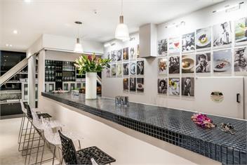 The Black Diamond  - Auckland