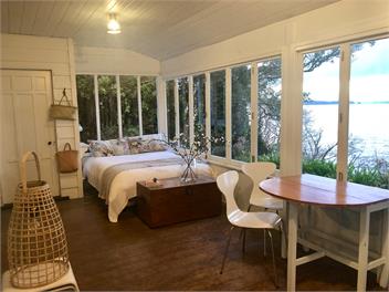 The Shack - Boatshed and Bach - Rotorua