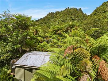 Spacious Lake Tarawera Retreat – Ideal for Groups, Families & Team Getaways - Rotorua