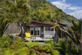 Miro Cottage - Hydrangea cottages - Punakaiki