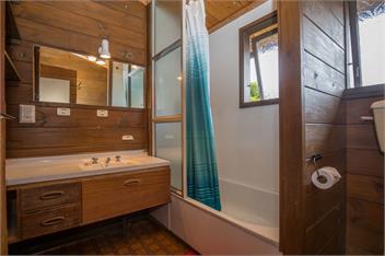 Lakeside Escape (Bachcare) - Wanaka