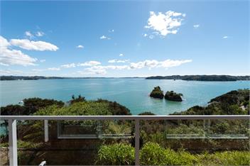 Nelson's Lookout (Bachcare) - Russell