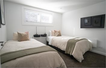 Genoa | lakefront apartment | walk to town - Wanaka