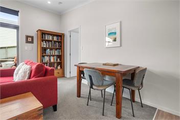 Relax on Dillon (Bachcare) - Waihi Beach