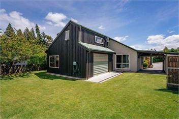 Mountain Views on Totara - Wanaka