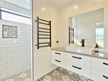 Hosts on the Coast Hillview Hideaway - Waihi Beach