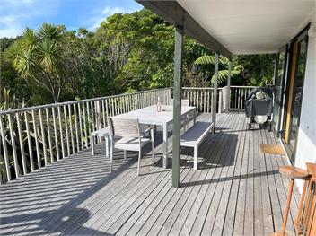 Picturesque Waikawa (Bachcare) - Picton
