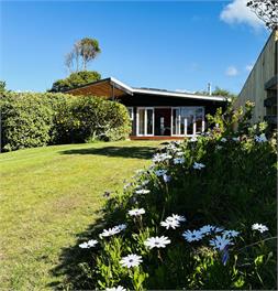 Komo Mai - Coromandel