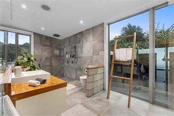The Glasshouse at Block295 Raglan - Raglan