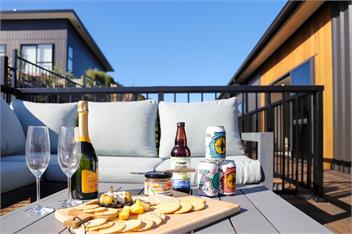 Hosts on the Coast Cooks Coastal Comfort - Cooks Beach